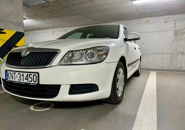 Skoda Octavia cena 13500 przebieg: 333000, rok produkcji 2011 z Bielsko-Biała małe 154